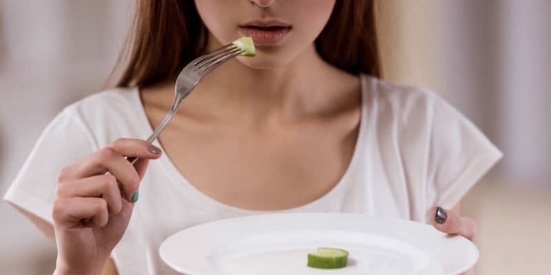 Signs Your Teenager Might Be Suffering from an Eating Disorder